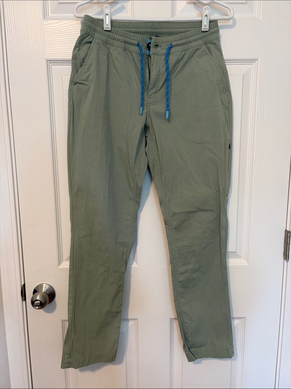 Cotopaxi Women’s sage Green Casual Drawstring Pants